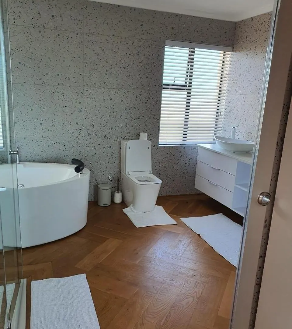 Classy 3 Storey House Gordons Bay